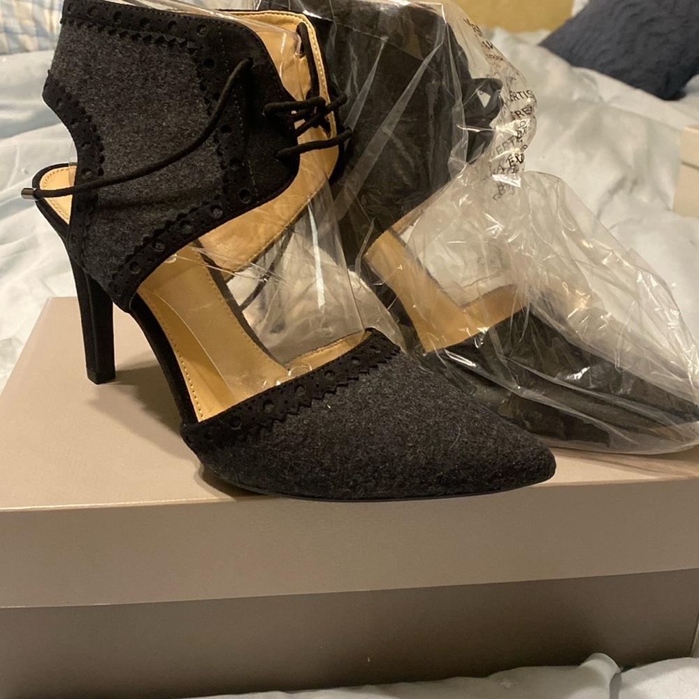 Franco Sarto Amoretta black and grey heel